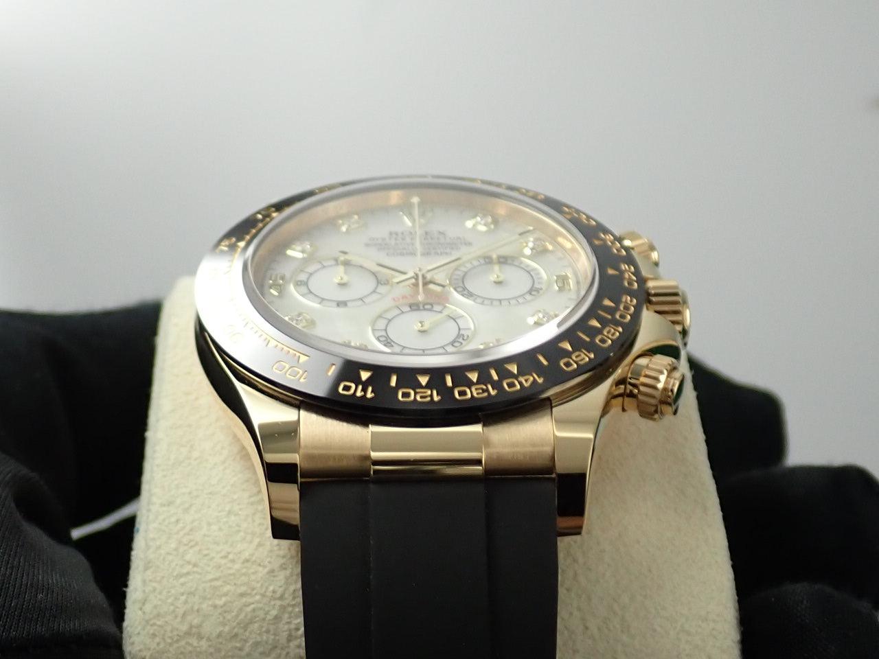 Rolex Cosmograph Daytona Shell Dial 8P Diamonds [Unused] &lt;Warranty, Box, etc.&gt;