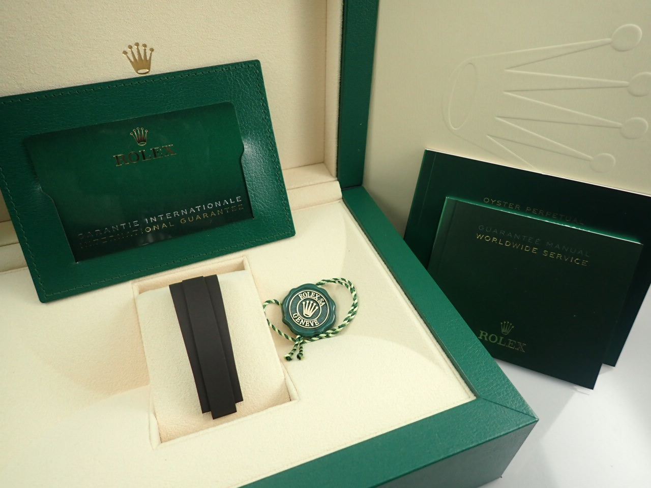 Rolex Daytona Champagne Black Dial &lt;New Warranty Card, Box, etc.&gt;