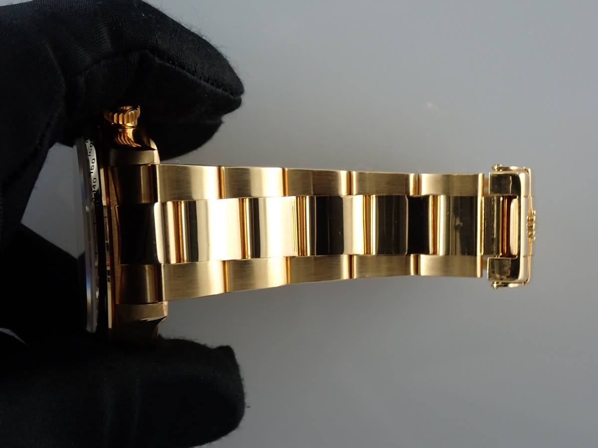 ロレックス デイトナ エルプリメロ Ref.16528G ブラック8Pダイヤ文字盤 中古 P66M4223
