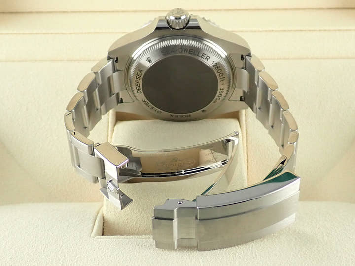 ロレックス ディープシー Ref.126660 Dブルー文字盤 未使用 deepsea-28
