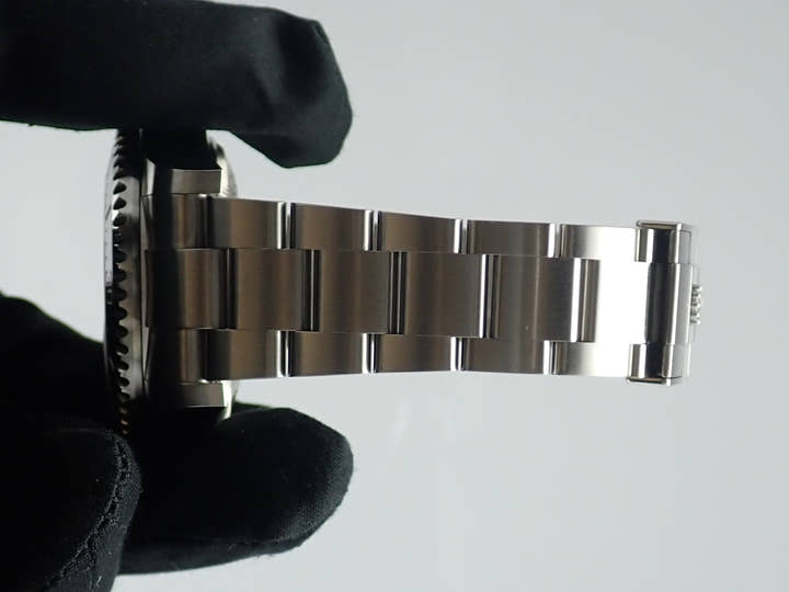 ロレックス ディープシー Ref.126660 Dブルー文字盤 中古 deepsea-30