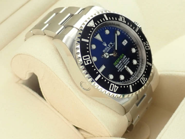 ロレックス ディープシー Ref.126660 Dブルー文字盤 未使用 deepsea-35