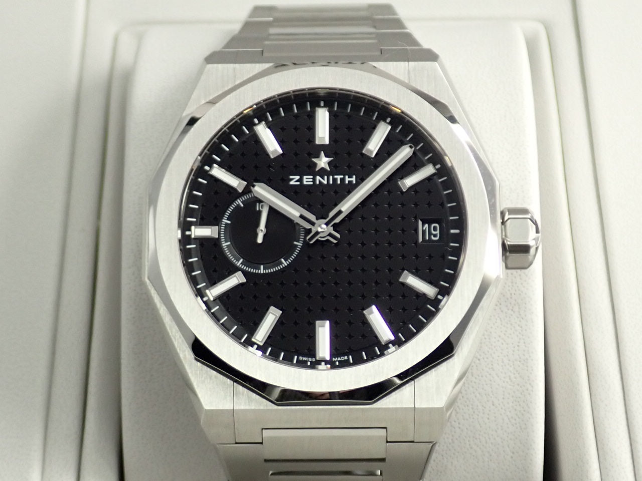 Zenith Defy Skyline &lt;Warranty, Box, etc.&gt;