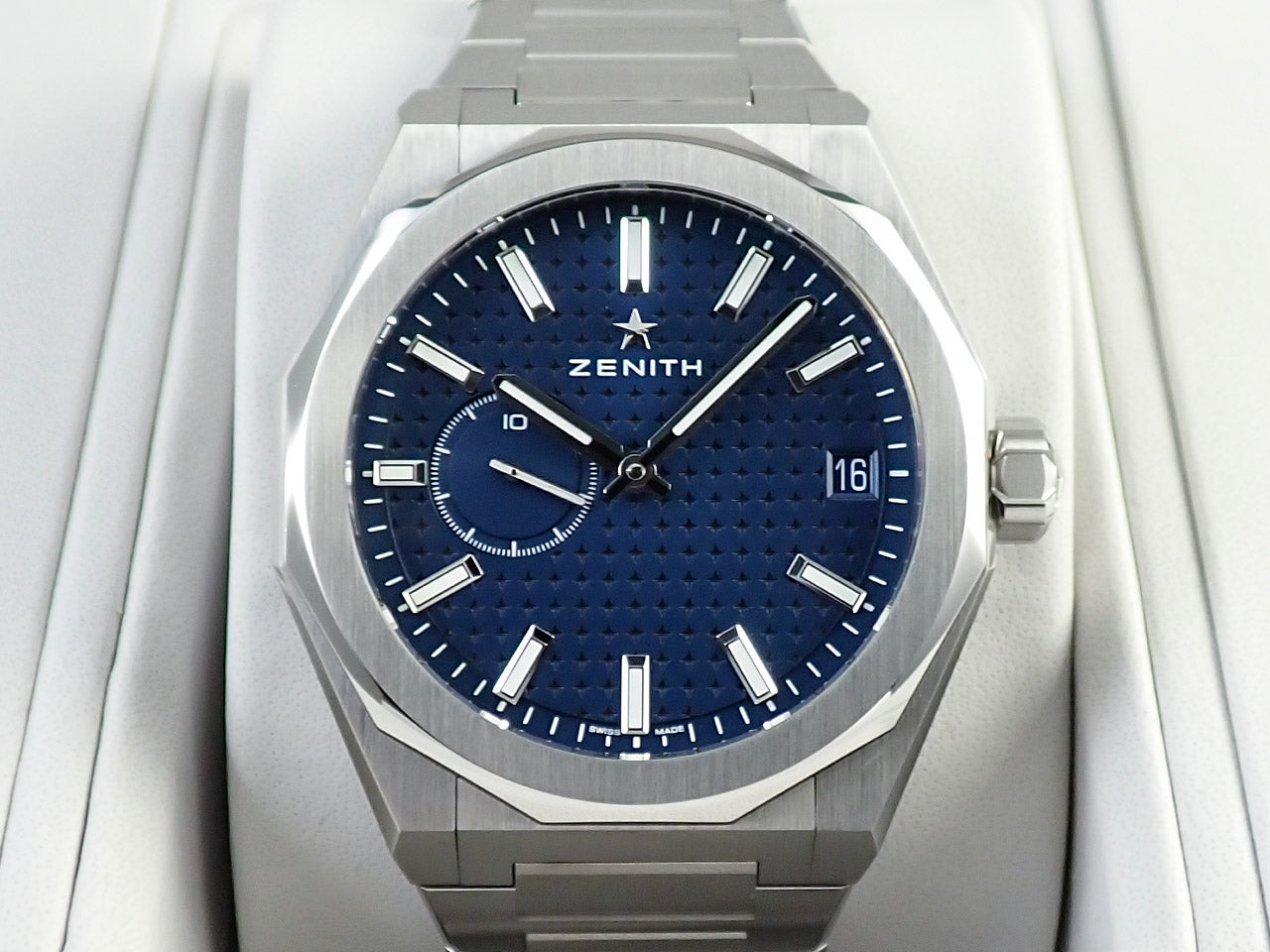 Zenith Defy Skyline &lt;Warranty, Box, etc.&gt;