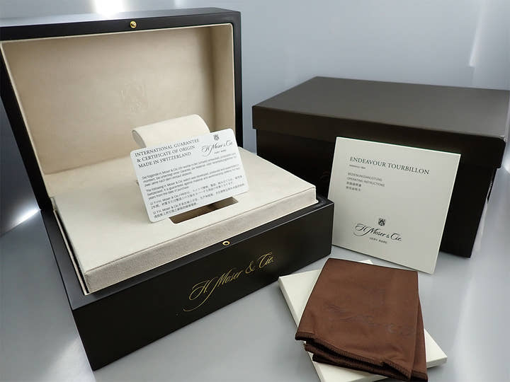 H.モーザー エンデバー トゥールビヨン Ref.1804-1206 ベンタブラック文字盤 美品 M7M3SA8Y