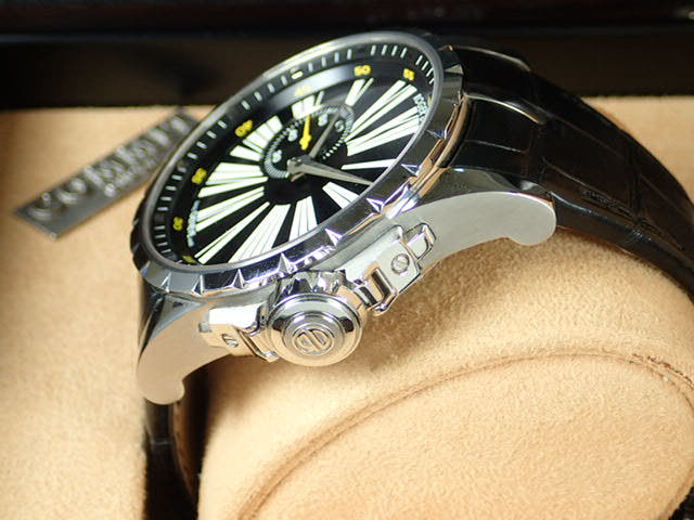 Roger Dubuis Excalibur Ref.EX45-77-90-00/09R01/B Black Dial Used excalibur-2