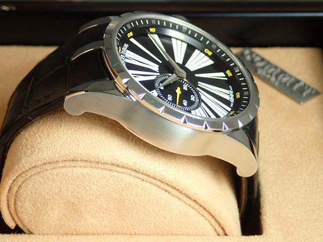 Roger Dubuis Excalibur Ref.EX45-77-90-00/09R01/B Black Dial Used excalibur-2