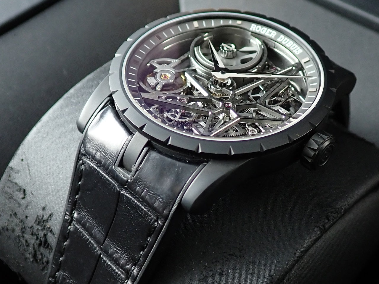 Roger Dubuis Excalibur 42 Microrotor Automatic Skeleton &lt;Warranty, Box, etc.&gt;