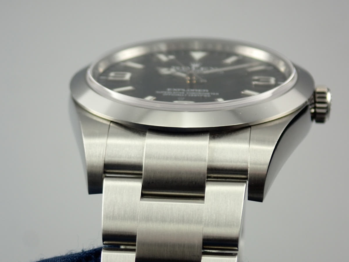 ロレックス エクスプローラー Ref.214270 ブラック文字盤 中古 M7148798