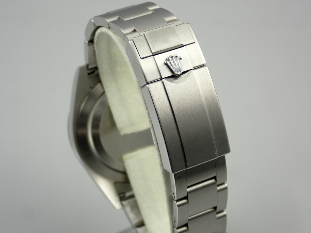 ロレックス エクスプローラー Ref.214270 ブラック文字盤 中古 M7148798
