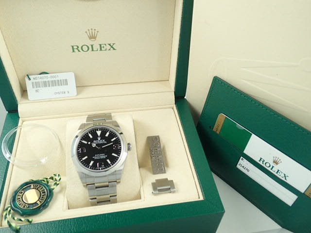 ロレックス エクスプローラー Ref.214270 ブラック文字盤 中古 explorer-124