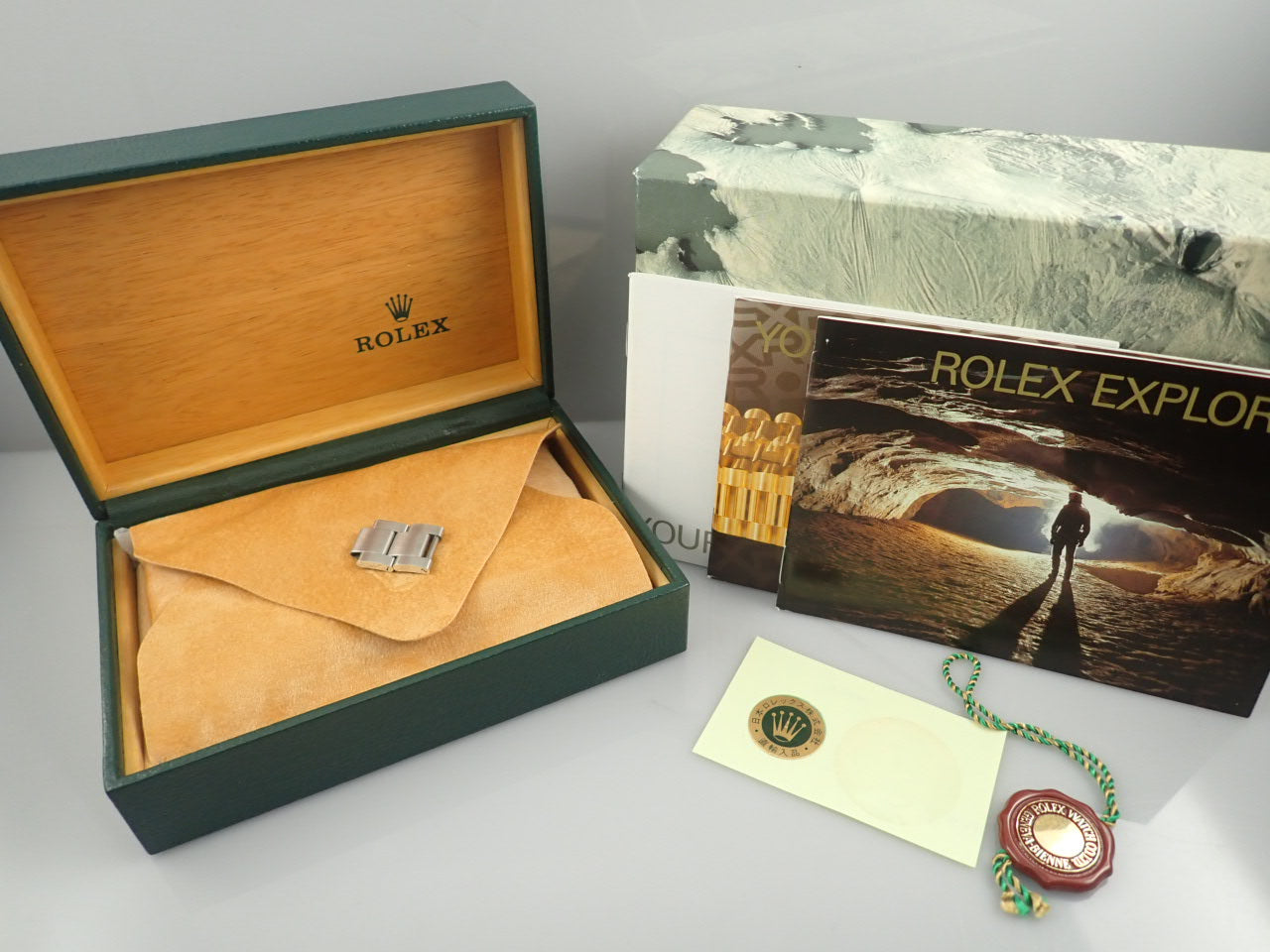 Rolex Explorer IS number &lt;Box and other details&gt;