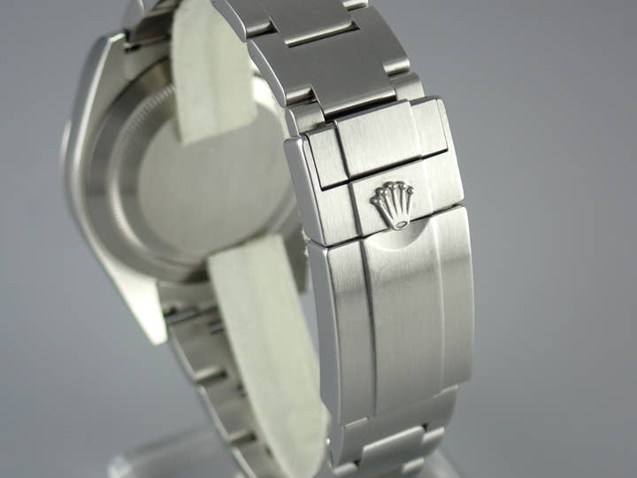 ロレックス エクスプローラー Ref.214270 ブラック文字盤 中古 explorer-205
