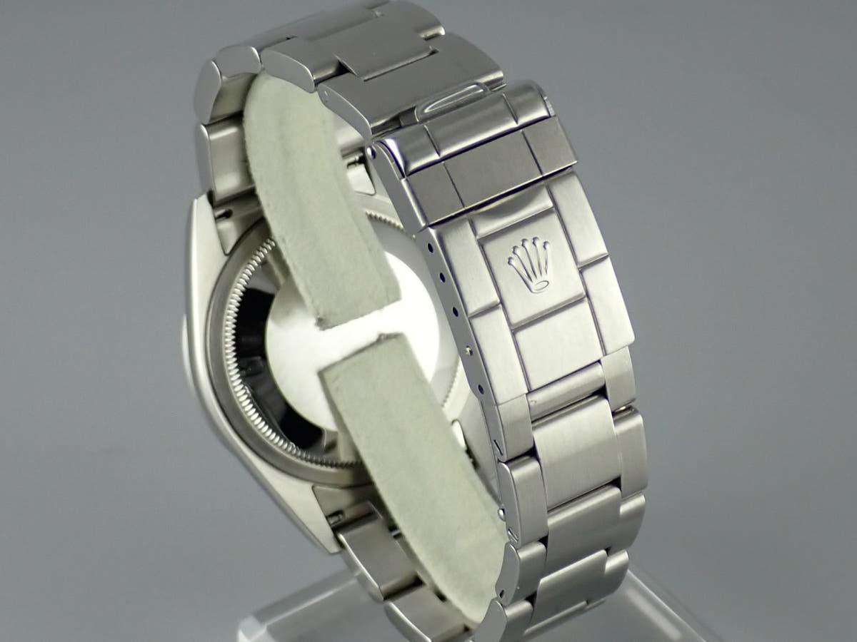 ロレックス エクスプローラーI Ref.114270 ブラック文字盤 中古 explorer-222