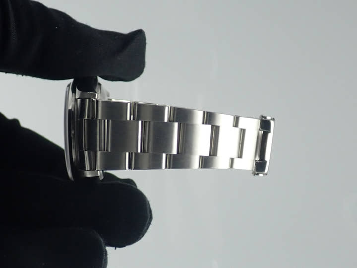 ロレックス エクスプローラーI Ref.14270 ブラック文字盤 中古 explorer-243
