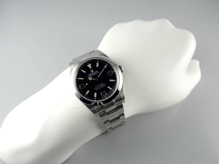 ロレックス エクスプローラー Ref.214270 ブラック文字盤 中古 explorer-285-2