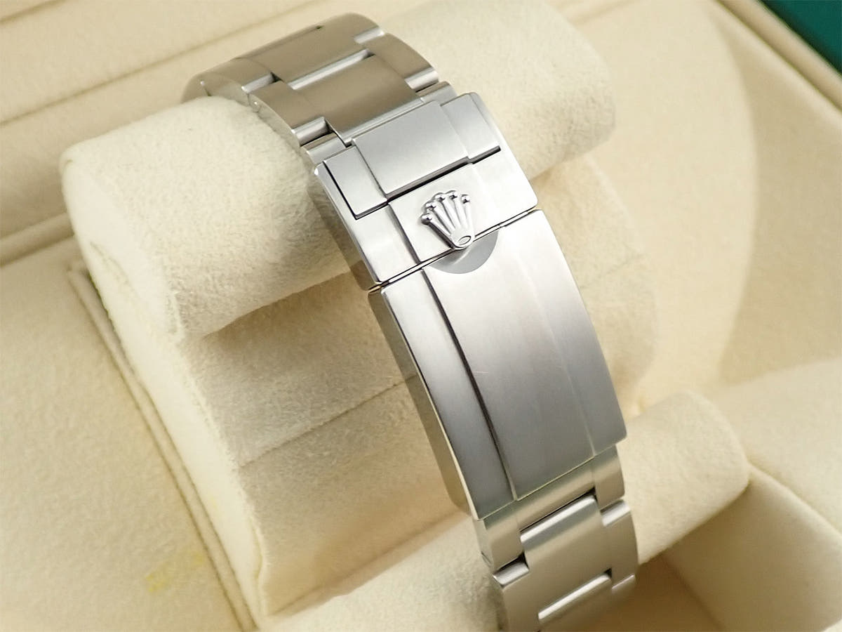 ロレックス エクスプローラーI ブラックアウト 鏡面バックル Ref.214270 ブラック文字盤 美品 H200TR8J