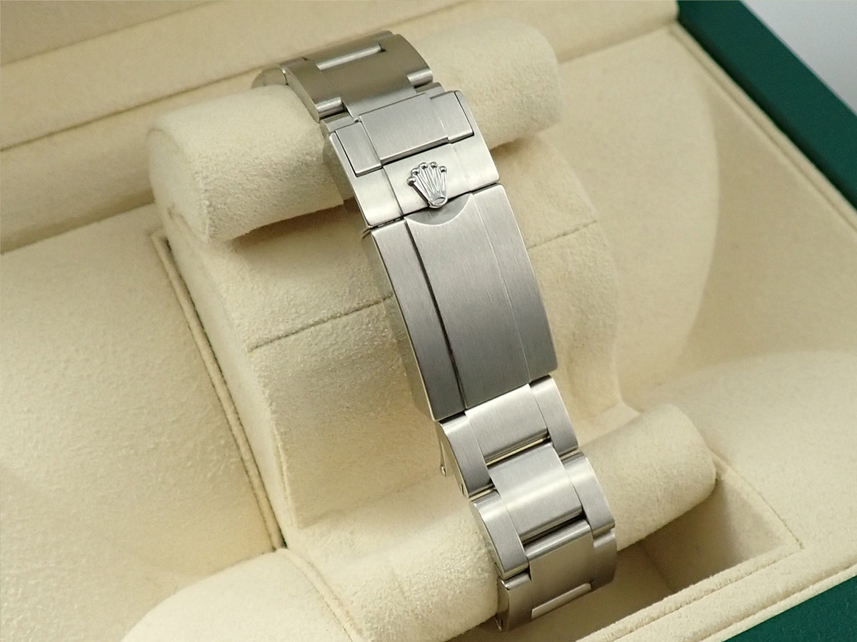 ロレックス エクスプローラーI ブラックアウト 鏡面バックル Ref.214270 ブラック文字盤 中古 X25XP85U