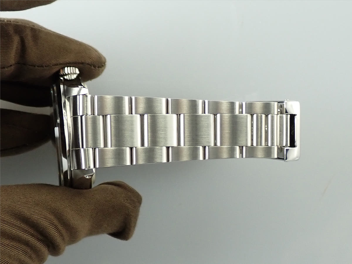 ロレックス エクスプローラーI Ref.1016 ブラック文字盤 中古 72L4HWFR