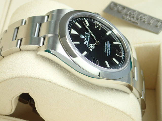 ロレックス エクスプローラー Ref.214270 ブラック文字盤 中古 explorer-35