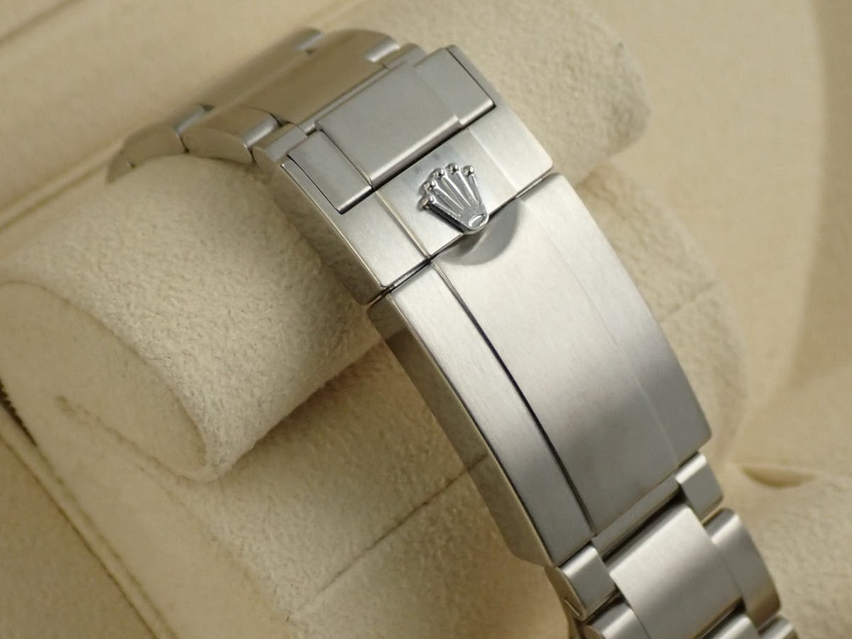 ロレックス エクスプローラーI Ref.214270 ブラック文字盤 美品 2XJL24M8