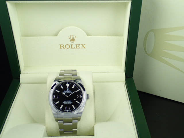 ロレックス エクスプローラー Ref.214270 ブラック文字盤 中古 explorer-77