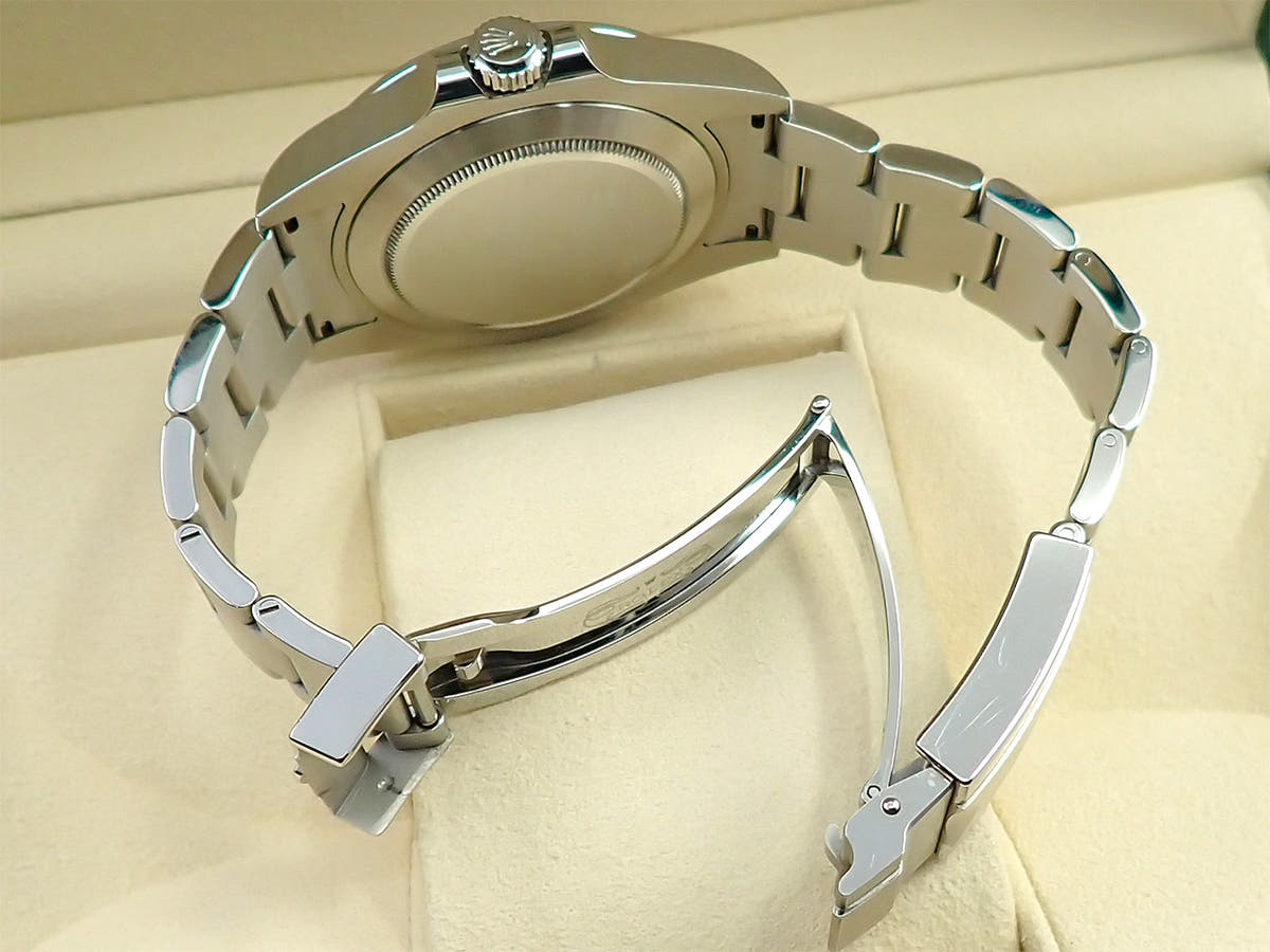 ロレックス エクスプローラーII Ref.216570 ブラック文字盤 中古 5AF0HRFH