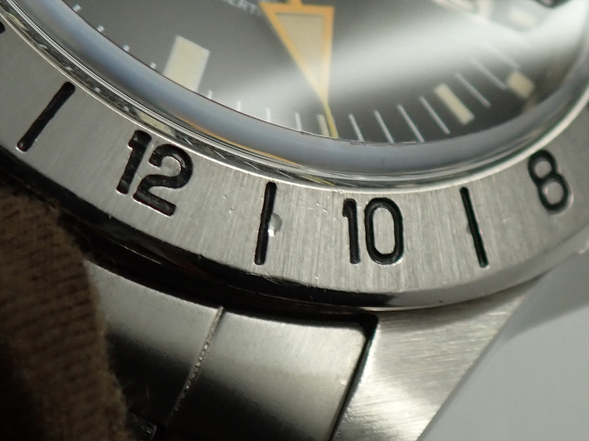 ロレックス エクスプローラーII Ref.1655 ブラック文字盤 中古 9YR1PACM