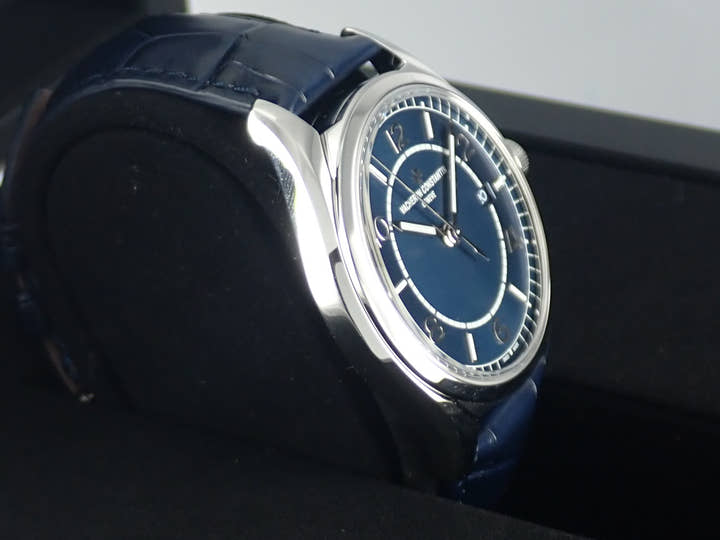 ヴァシュロンコンスタンタン フィフティーシックス Ref.4600E/000A-B487 ブルー文字盤 未使用 fifty-six-4