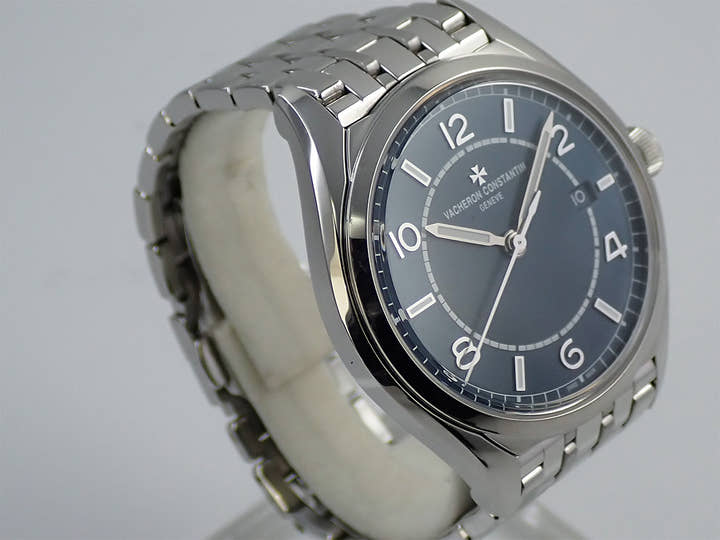 ヴァシュロンコンスタンタン フィフティーシックス オートマティック Ref.4600E/110A-B487 ブルー文字盤 中古 Y8X4K2L3