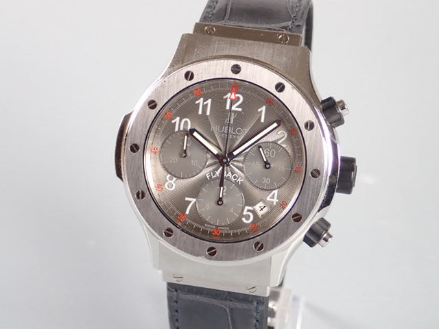 Hublot Classic Flyback Chronograph Ref.1926.GF30.1