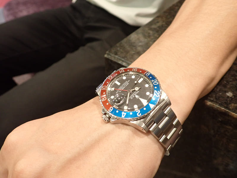 ロレックス GMTマスター Ref.1675 ブラック文字盤 中古 gmt-master-151