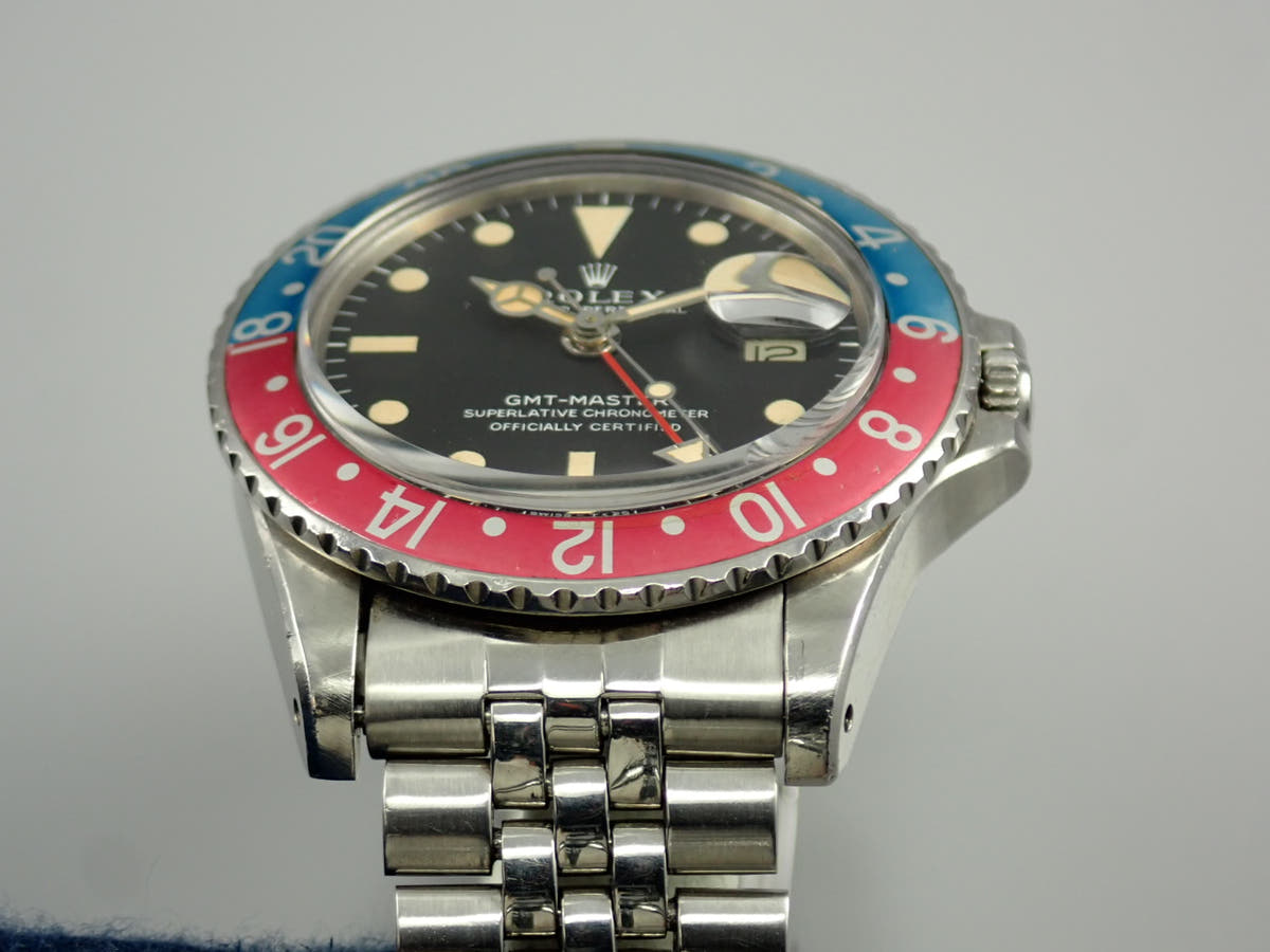 ロレックス GMTマスター Ref.1675 ブラック文字盤 中古 9PUKCYMF