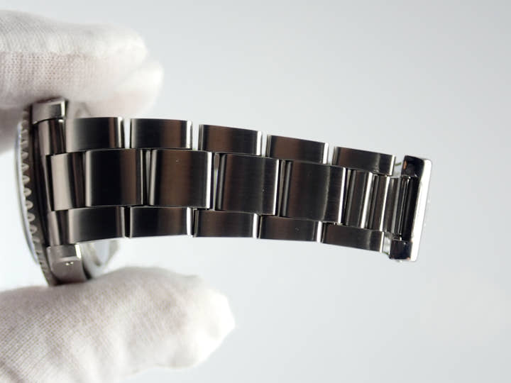 ロレックス GMTマスター Ref.1675 ブラック文字盤 中古 gmt-master-169 オイスターブレスレット