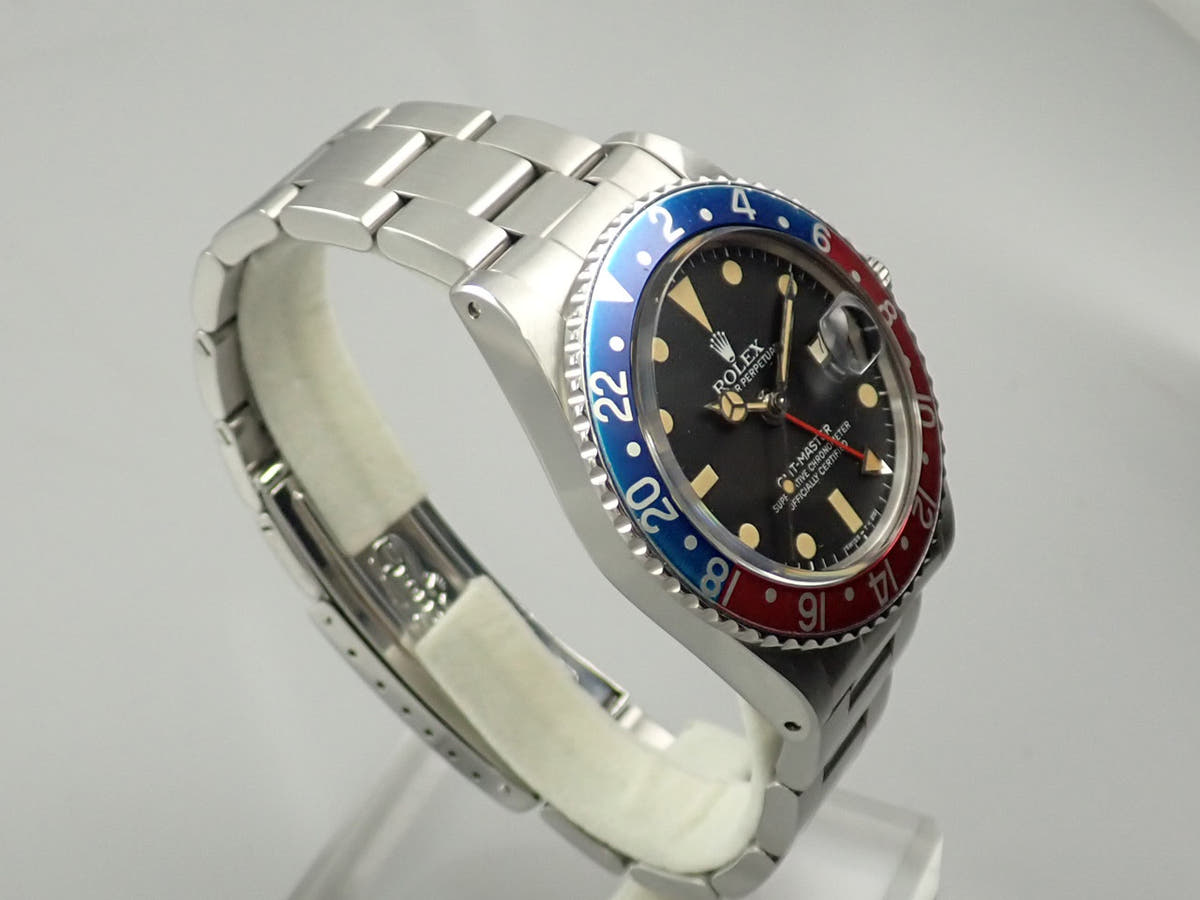 ロレックス GMTマスター Ref.1675 ブラック文字盤 中古 M70XVR2L