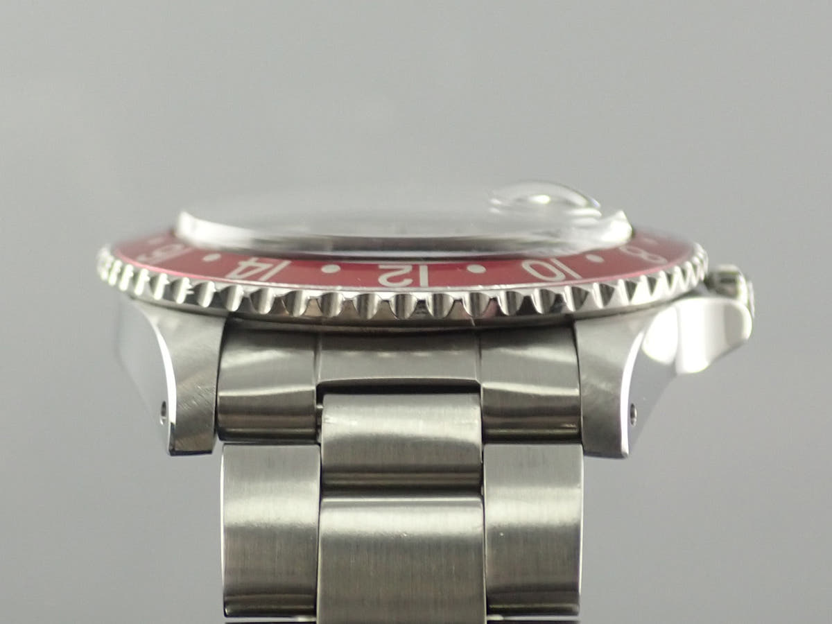 ロレックス GMTマスター Ref.1675 ブラック文字盤 中古 M70XVR2L
