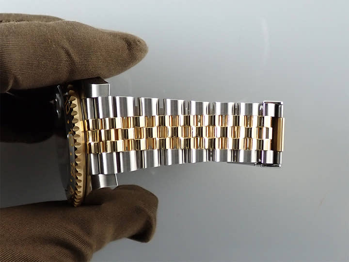 ロレックス GMTマスターII Ref.126713GRNR ステンレススチール/イエローゴールド ブラック文字盤 ジュビリーブレスレット