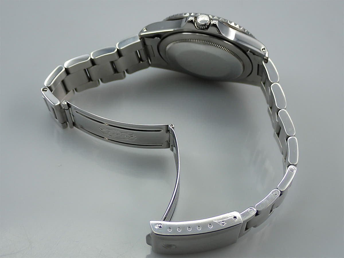 ロレックス GMTマスター Ref.1675 ブラック文字盤 中古 4JRWSPJH