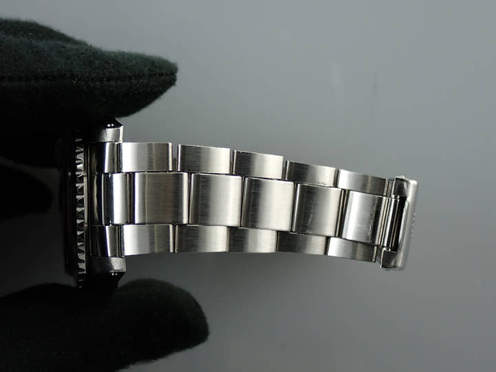 ロレックス GMTマスター Ref.1675 ステンレススチール ブラック文字盤　オイスターブレスレット