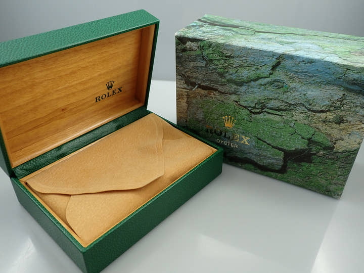 ロレックス GMTマスター Ref.1675 ステンレススチール ブラック文字盤　オイスターブレスレット