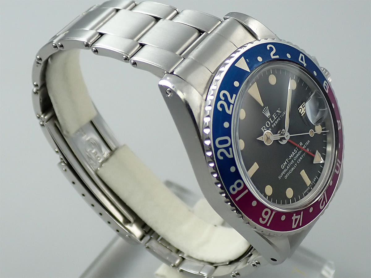 ロレックス GMTマスター Ref.1675 ブラック文字盤 中古 M4FWW9X7