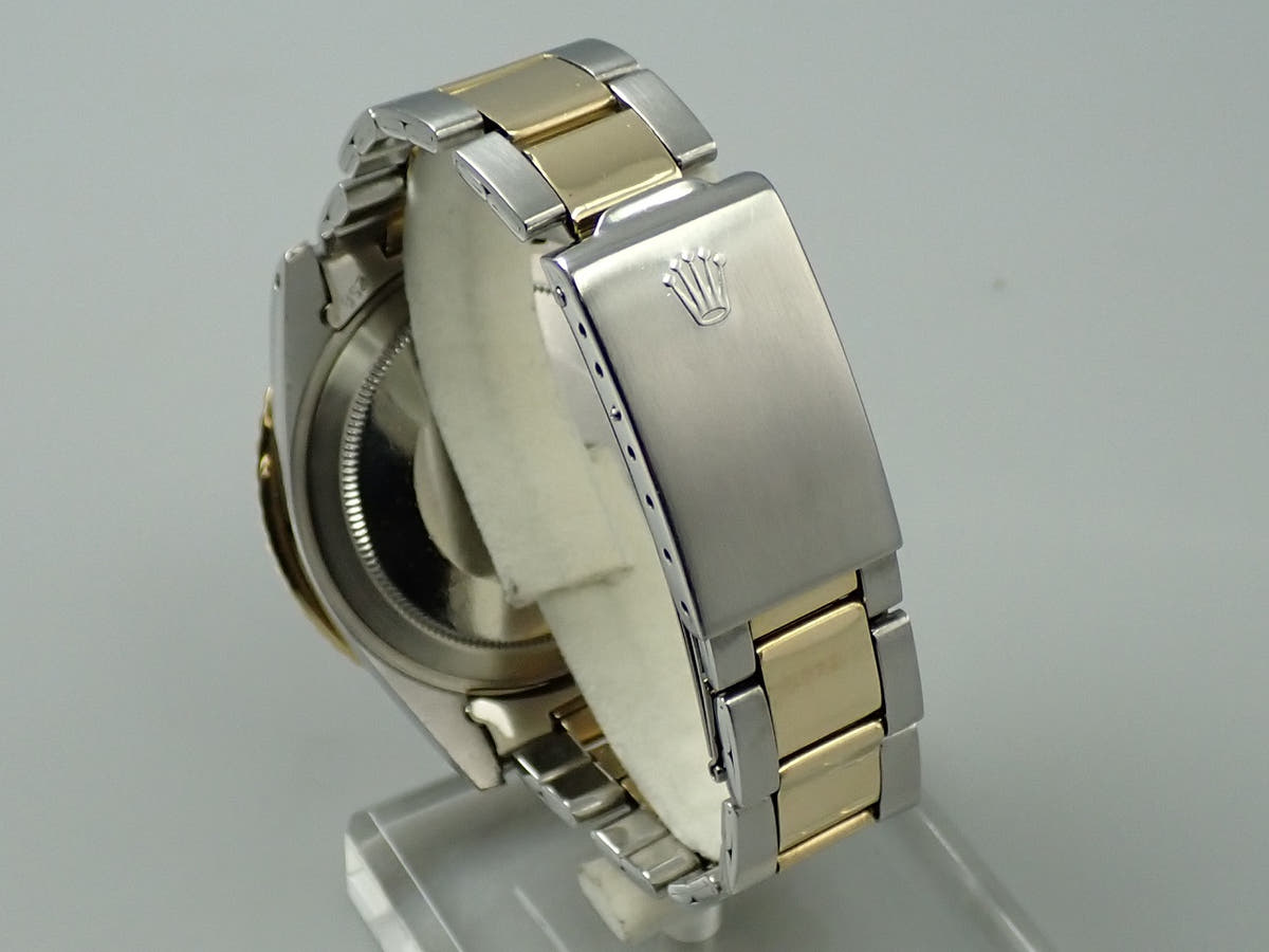 ロレックス GMTマスター Ref.1675/3 ブラウン文字盤 中古 9HJ7L9MU
