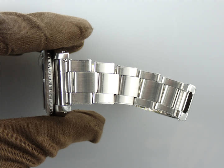 ロレックス GMTマスター Ref.1675 ステンレススチール ブラック文字盤　オイスターブレスレット