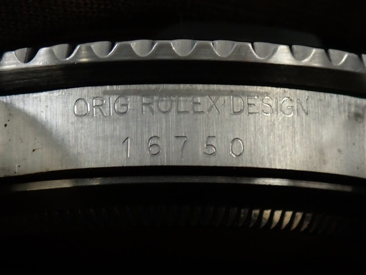 ロレックス GMTマスター Ref.16750 ブラック文字盤 中古 YA08A2JJ