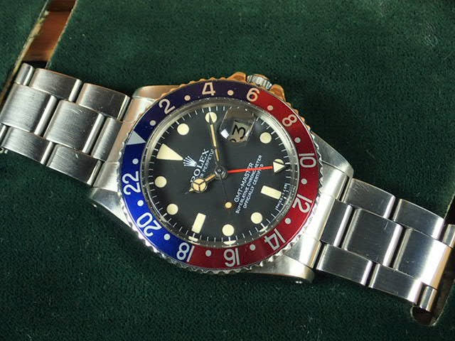 ロレックス GMTマスター Ref.1675 ブラック文字盤 中古 gmt-master-74 オイスターブレスレット