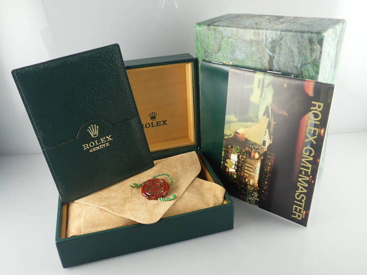 Rolex GMT-Master II Ref. 16710 Stainless Steel Black Dial Oyster Bracelet