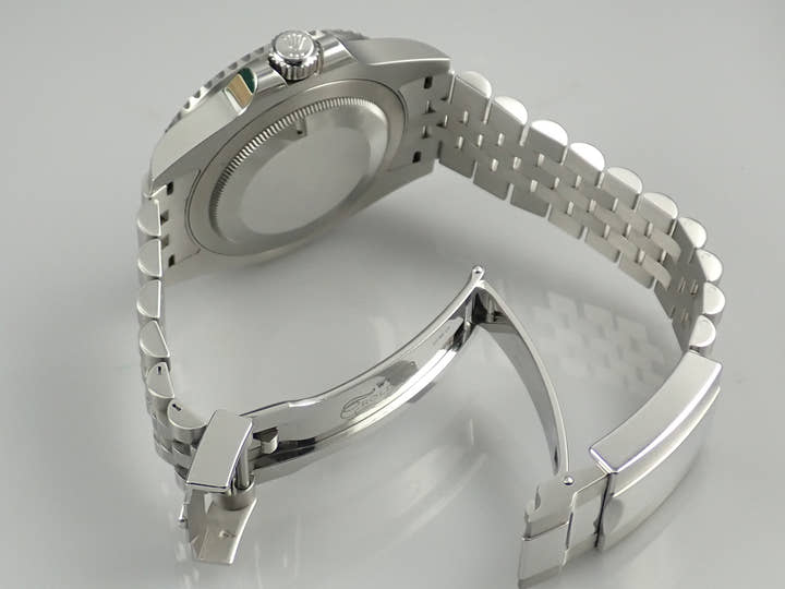 Rolex GMT Master Blue and Black Bezel &lt;New warranty, box, etc.&gt;