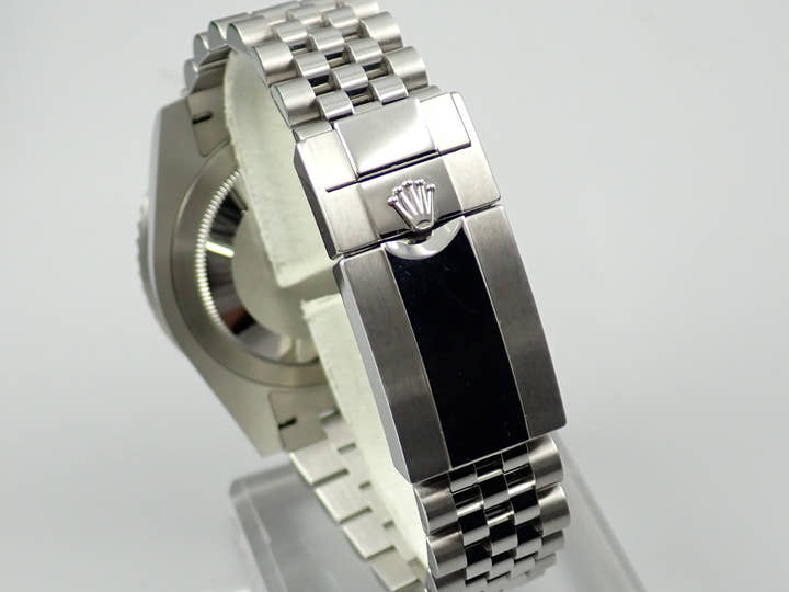 Rolex GMT Master Blue and Black Bezel &lt;New warranty, box, etc.&gt;