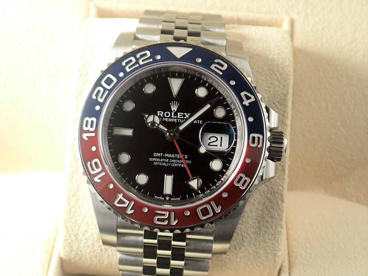 Rolex GMT Master II Red and Blue Bezel &lt;&lt;New warranty, box, etc.&gt;&gt;