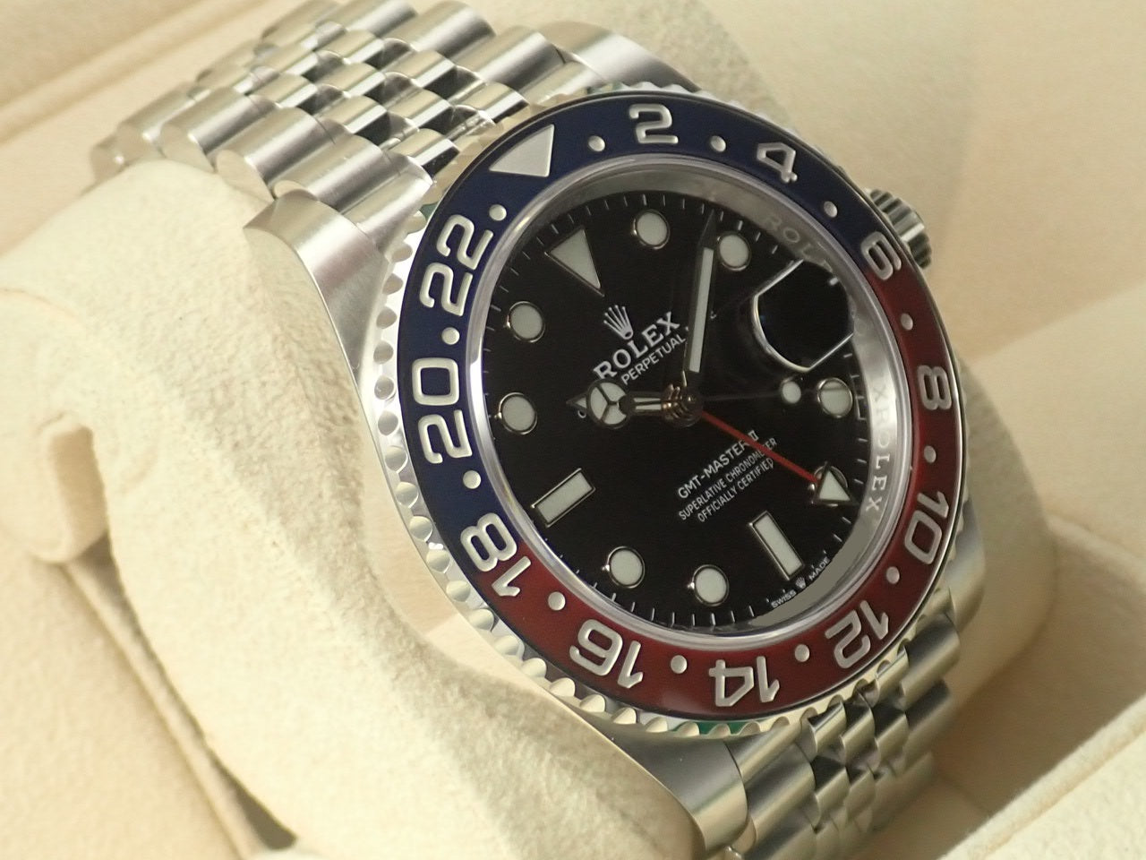 Rolex GMT Master II Red and Blue Bezel &lt;&lt;New warranty, box, etc.&gt;&gt;